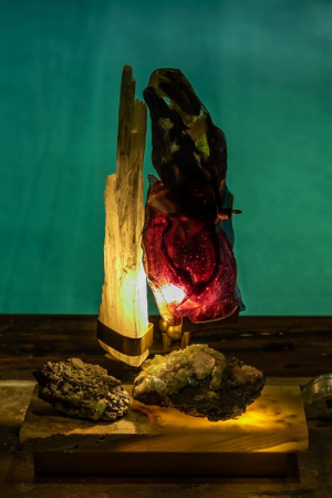 Fall in Love table lighting fixture
