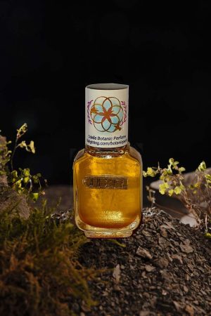 Amber oil based perfume